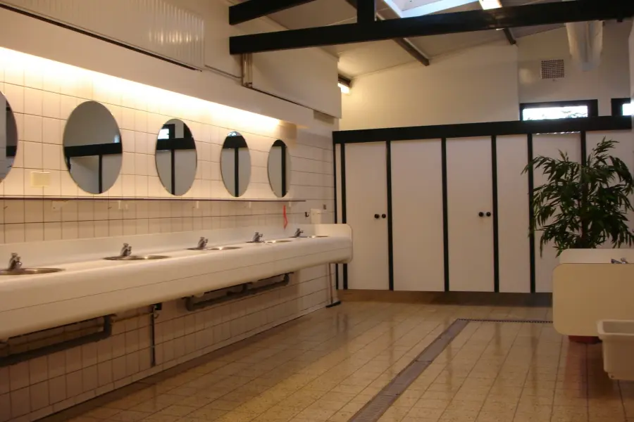 T-gebouw heren