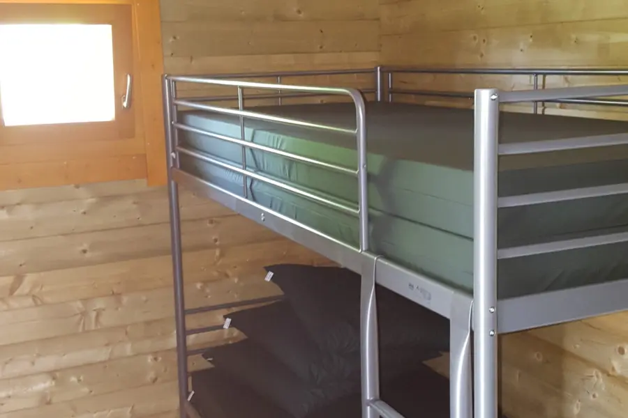 Holterberg trekkershut de luxe slaapkamer 1