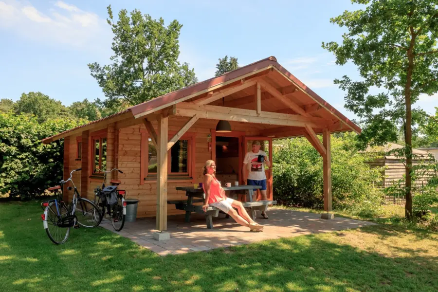 Holterberg trekkershut de luxe buiten2