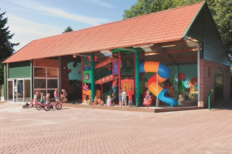Overdekte speeltuin camping de holterberg