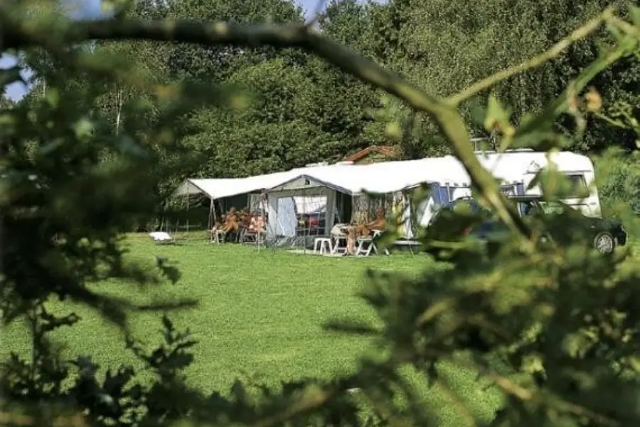 Camping de holterberg kamperen doorkijk