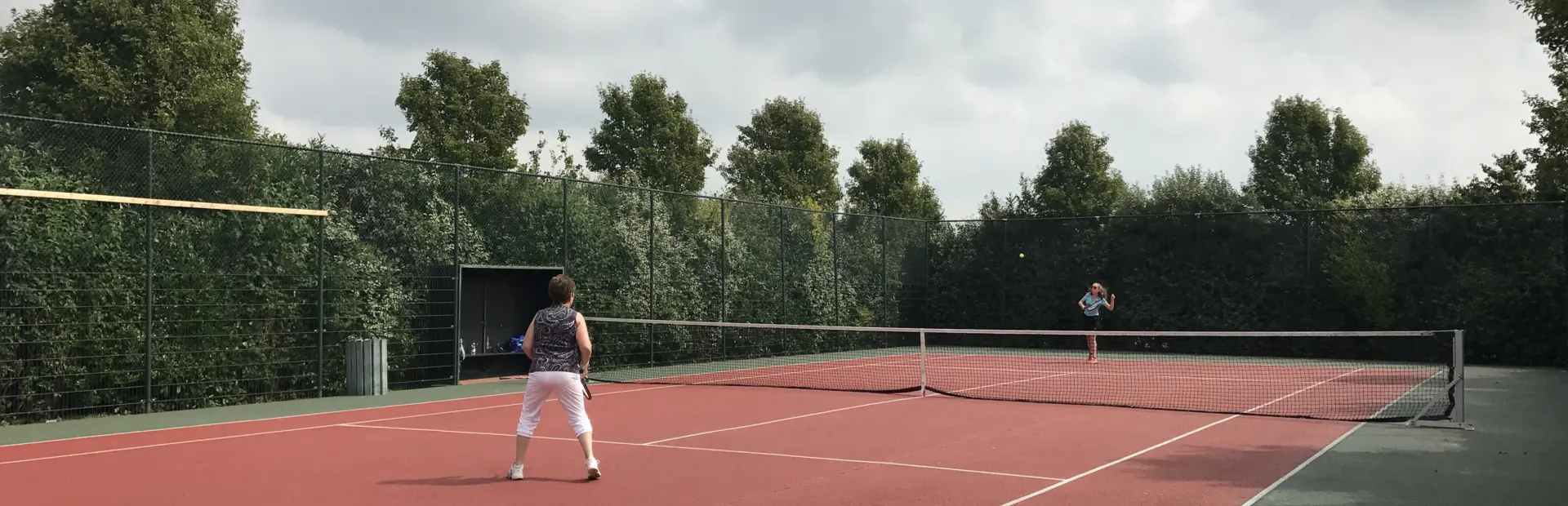 Tennisbaan JH