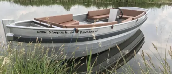 Verhuur-sloep-dag-boot-huren-vollenhove-giethoorn-kalenberg-pettersloep-1024x768